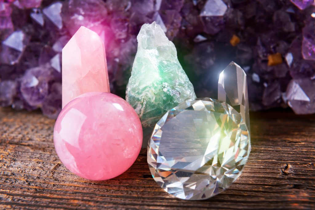 using-good-luck-crystals-expert-psychics